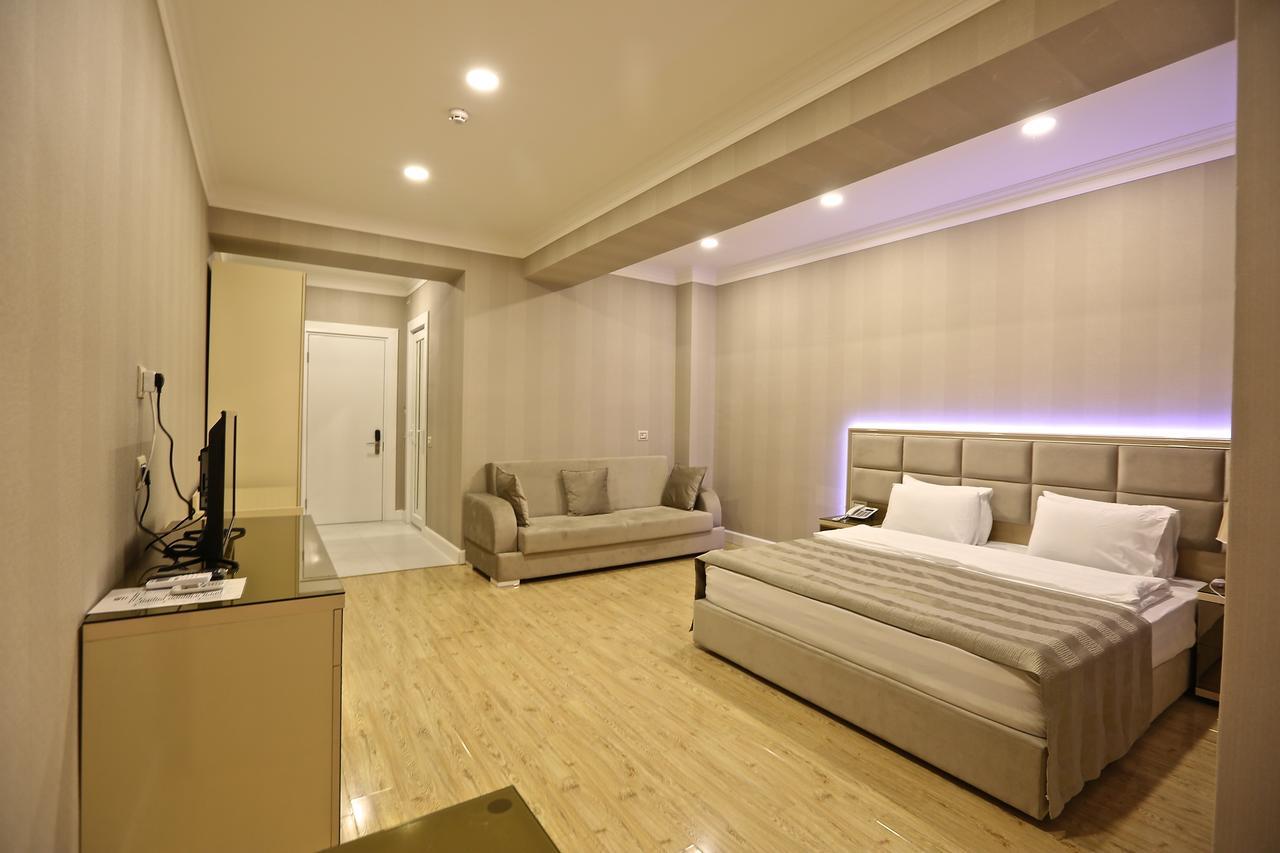 Rusel Hotel Баку Екстериор снимка