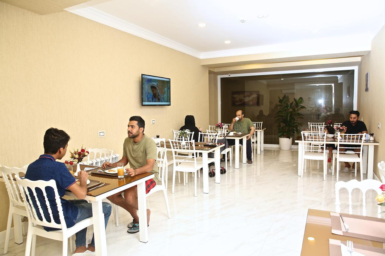 Rusel Hotel Баку Екстериор снимка