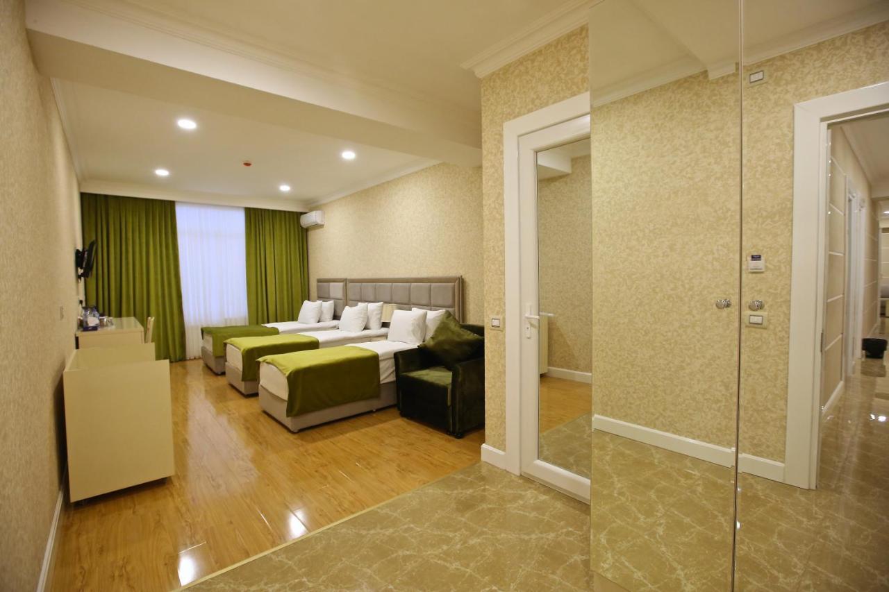 Rusel Hotel Баку Екстериор снимка