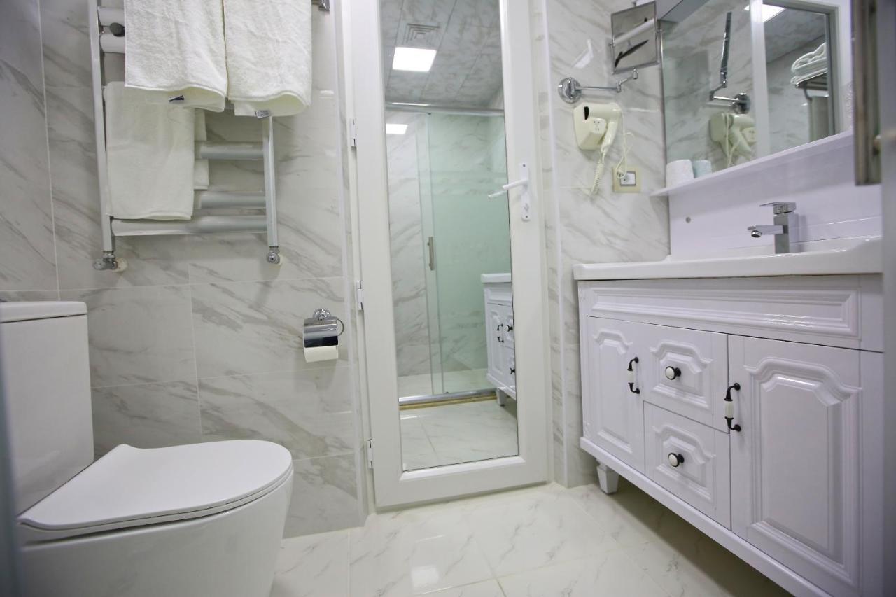 Rusel Hotel Баку Екстериор снимка