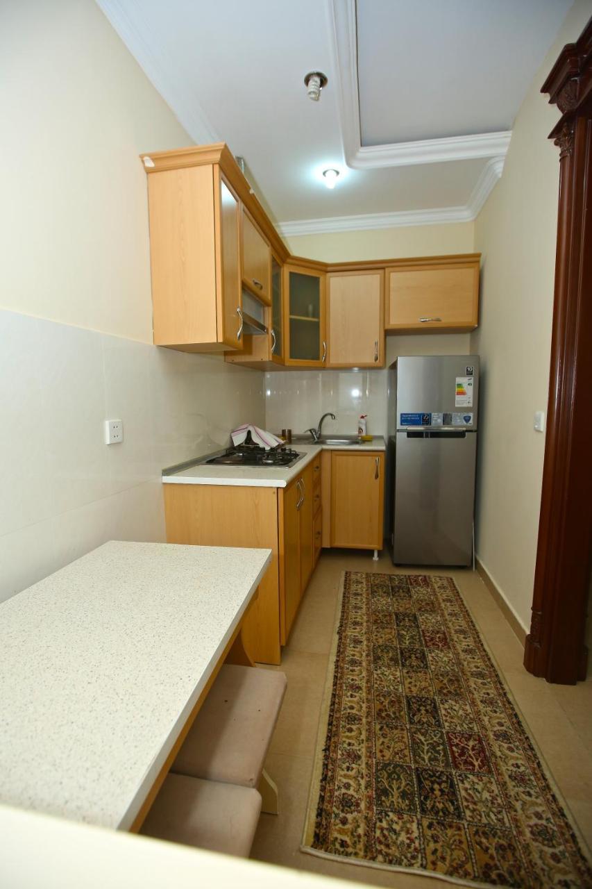 Rusel Hotel Баку Екстериор снимка